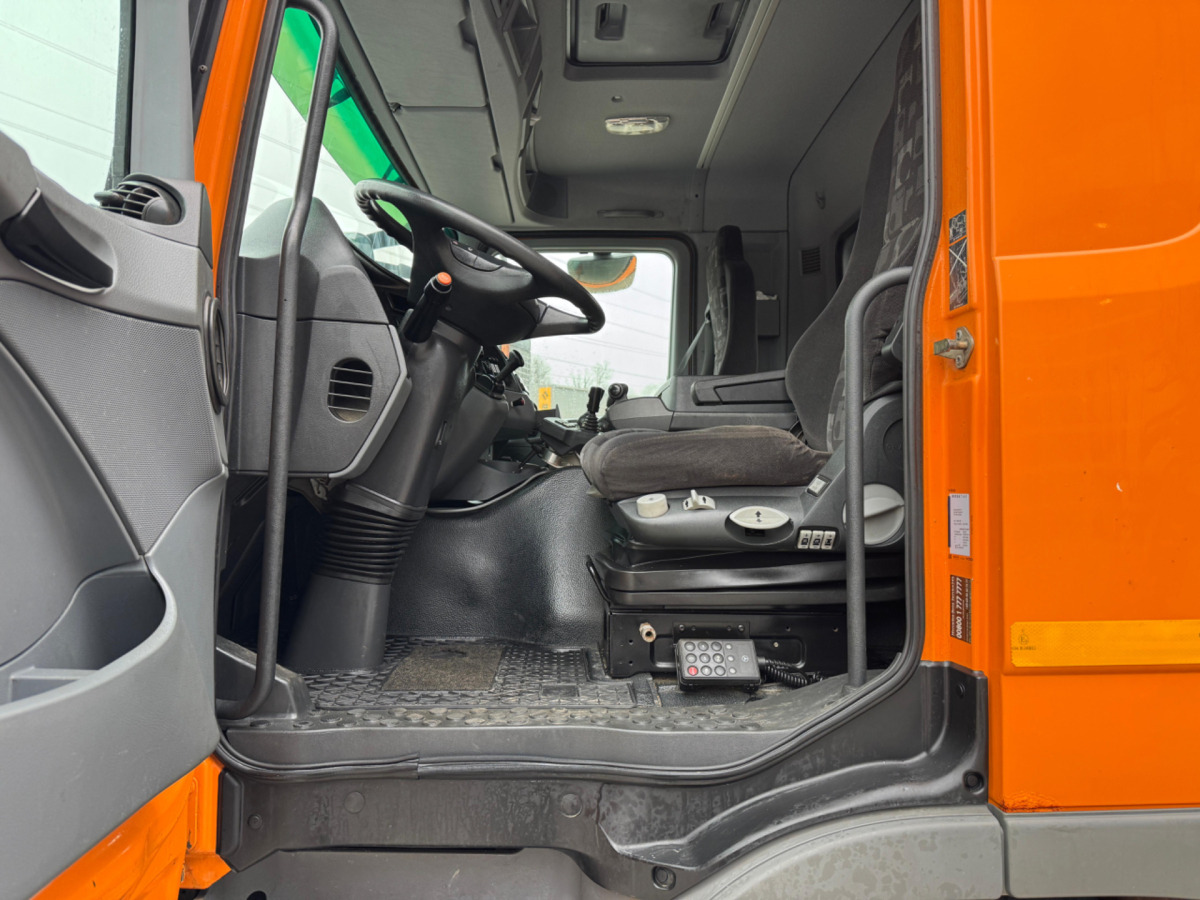 Volquete camión MERCEDES Actros 1841 4x4 mit Schneeplfug: foto 15
