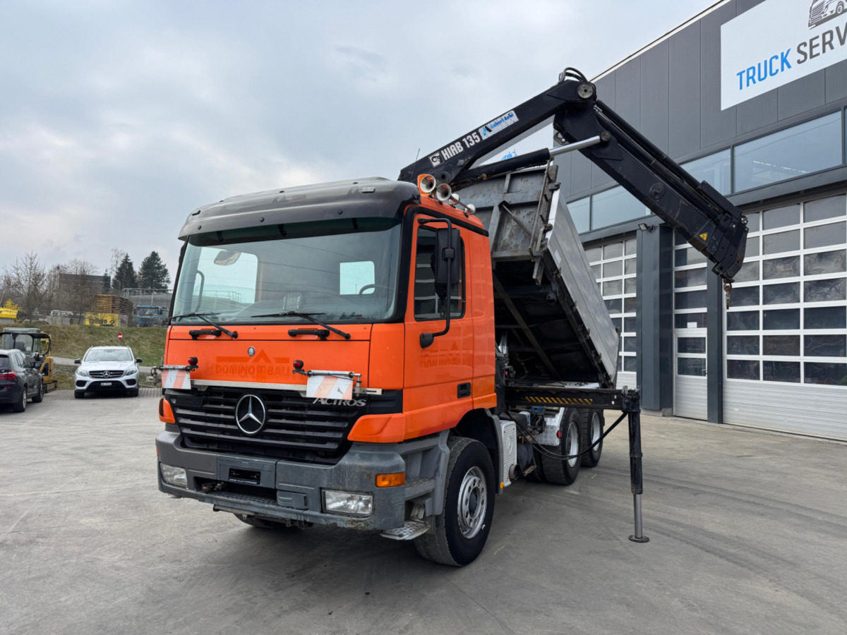 MERCEDES Actros 2653 V8 Hiab 135-4 - Camión grúa: foto 2 MERCEDES Actros 2653 V8 Hiab 135-4 - Camión grúa: foto 2