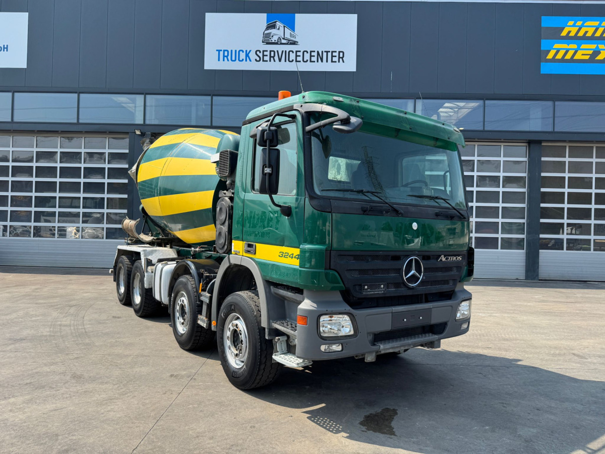 MERCEDES Actros 3244 8x4 Liebherr 9m3 - Camión hormigonera: foto 3 MERCEDES Actros 3244 8x4 Liebherr 9m3 - Camión hormigonera: foto 3