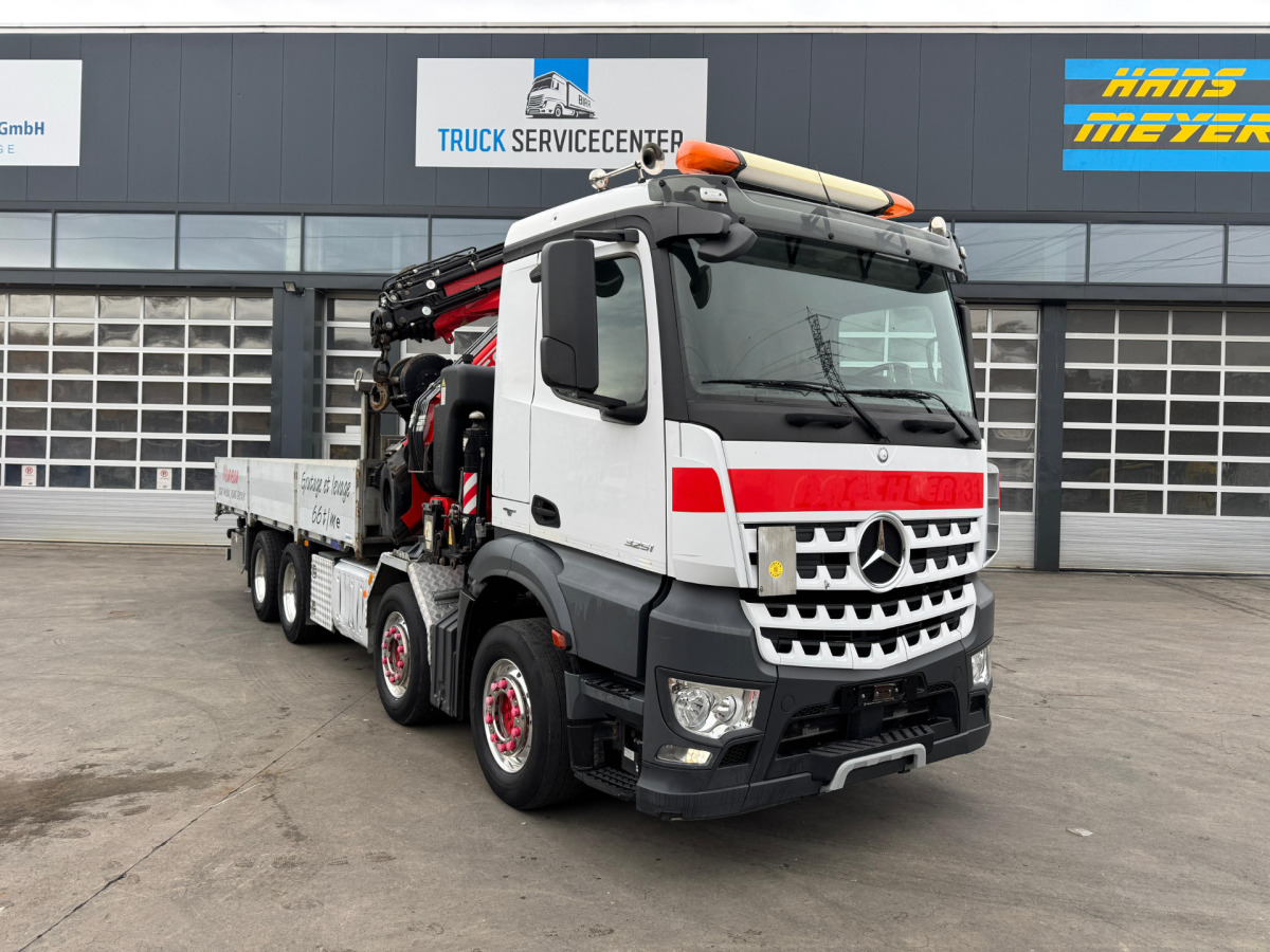 MERCEDES Arocs 3251 8x4 Fassi 660 6-6 - Camión grúa: foto 4 MERCEDES Arocs 3251 8x4 Fassi 660 6-6 - Camión grúa: foto 4