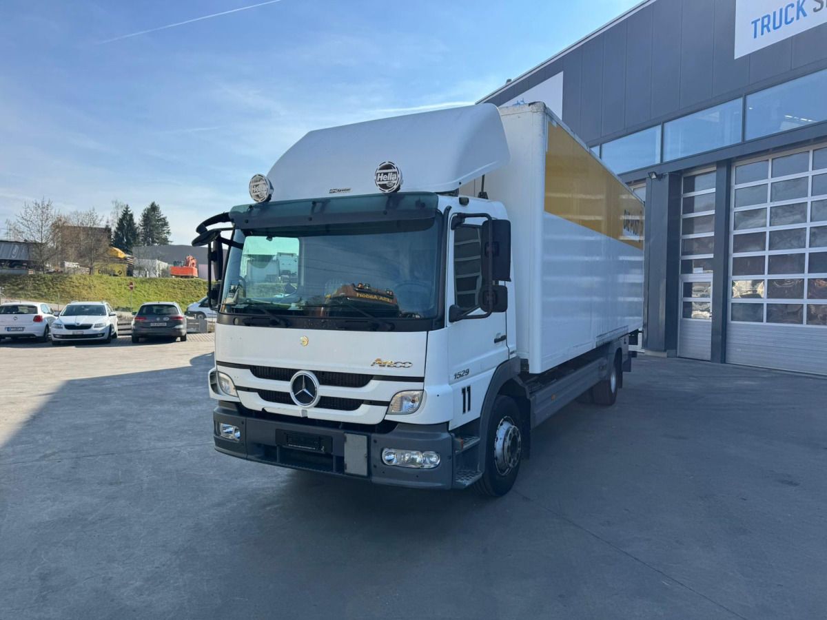 MERCEDES Atego 1529 4x2 Koffer - Camión caja cerrada: foto 1 MERCEDES Atego 1529 4x2 Koffer - Camión caja cerrada: foto 1