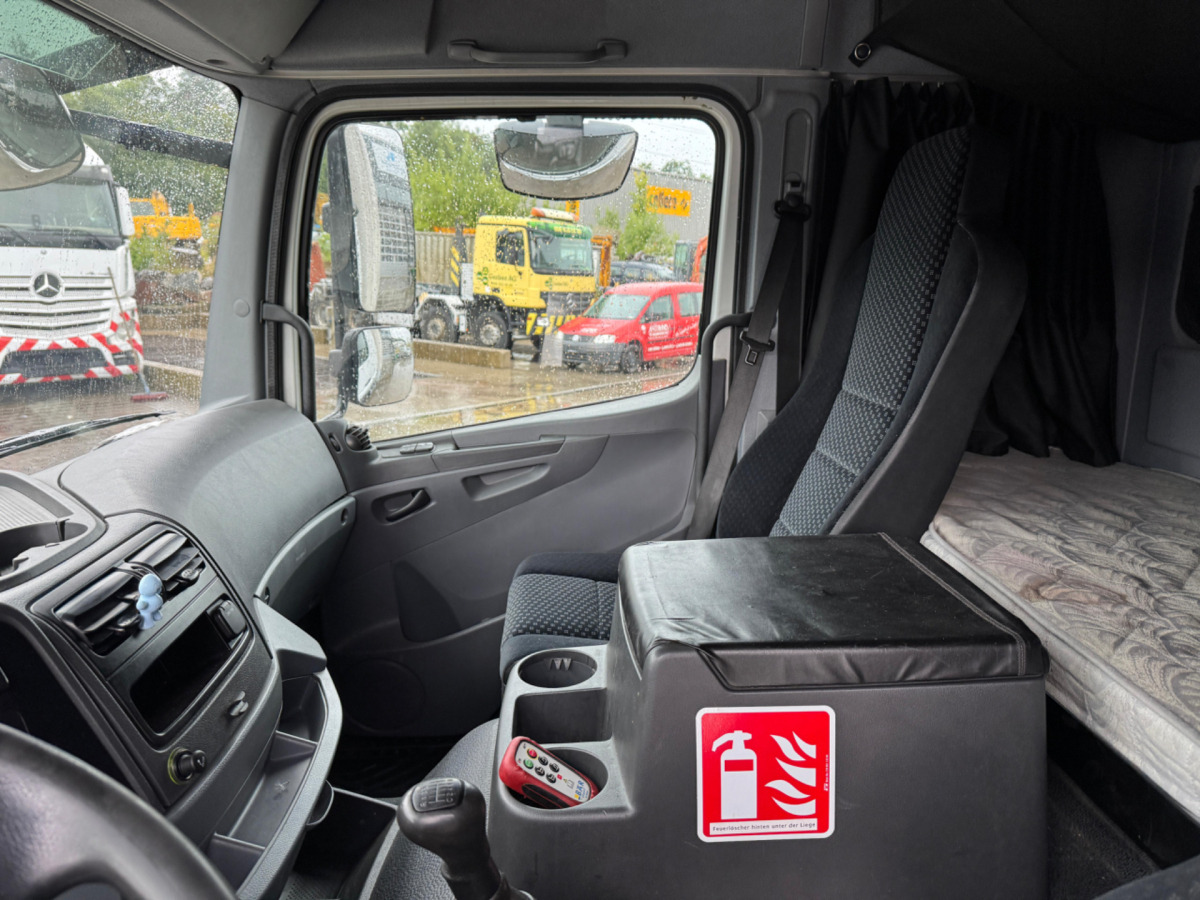Camión lona MERCEDES Atego 1529 4x2: foto 10