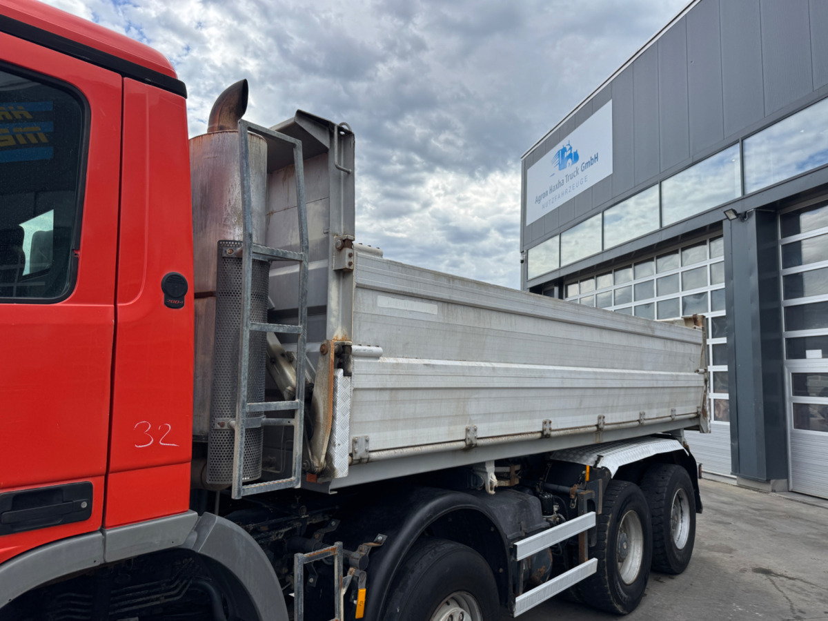 MERCEDES BENZ ACTROS 3246 C8668 - Volquete camión: foto 4 MERCEDES BENZ ACTROS 3246 C8668 - Volquete camión: foto 4