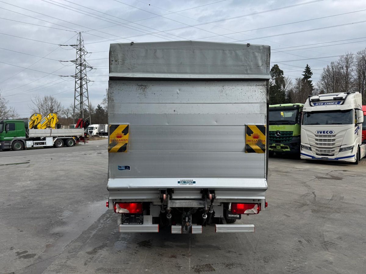 MERCEDES Sprinter 316 Hebebühne - Furgoneta con caja de lona: foto 5 MERCEDES Sprinter 316 Hebebühne - Furgoneta con caja de lona: foto 5