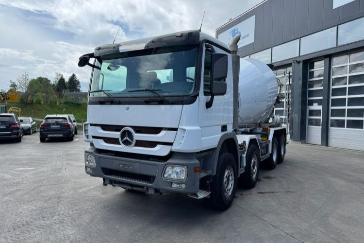 Mercedes-Benz Actros 3244 Liebherr 9cbm L - Camión hormigonera: foto 1 Mercedes-Benz Actros 3244 Liebherr 9cbm L - Camión hormigonera: foto 1