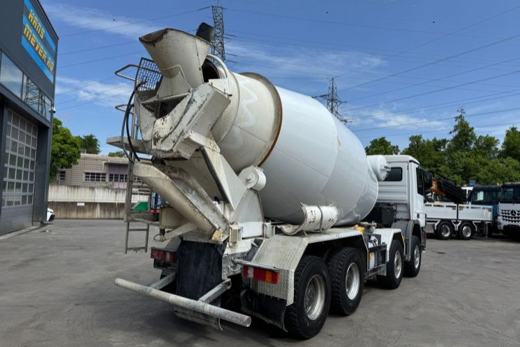 Mercedes-Benz Actros 3244 Liebherr 9cbm L - Camión hormigonera: foto 5 Mercedes-Benz Actros 3244 Liebherr 9cbm L - Camión hormigonera: foto 5