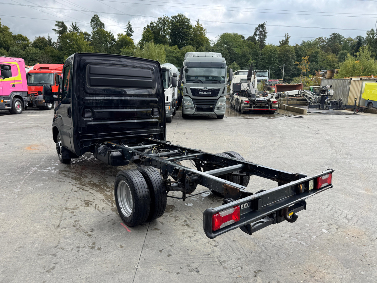 IVECO 35C21 Daily - Otros: foto 5 IVECO 35C21 Daily - Otros: foto 5
