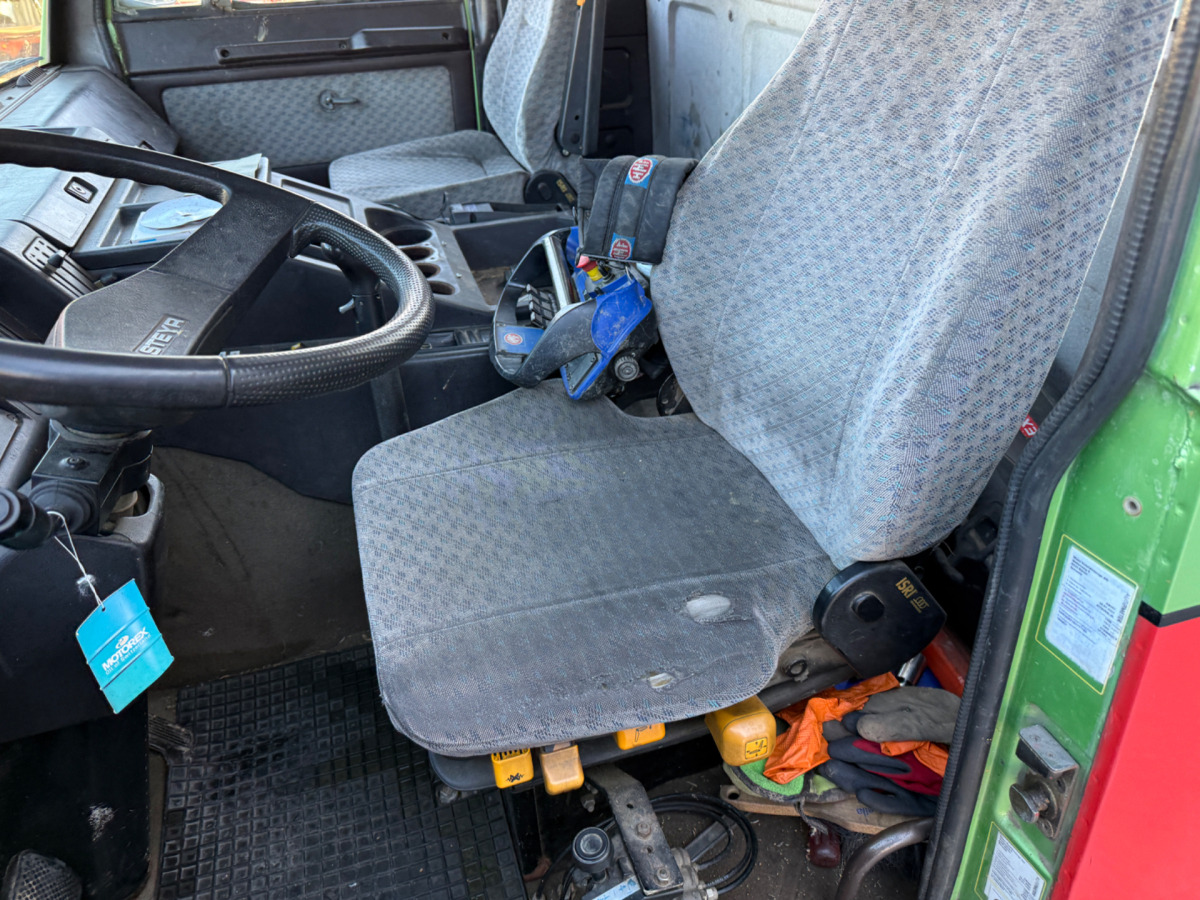 Camión grúa STEYR 19S360 4x4 HMF2230-7: foto 19 Camión grúa STEYR 19S360 4x4 HMF2230-7: foto 19