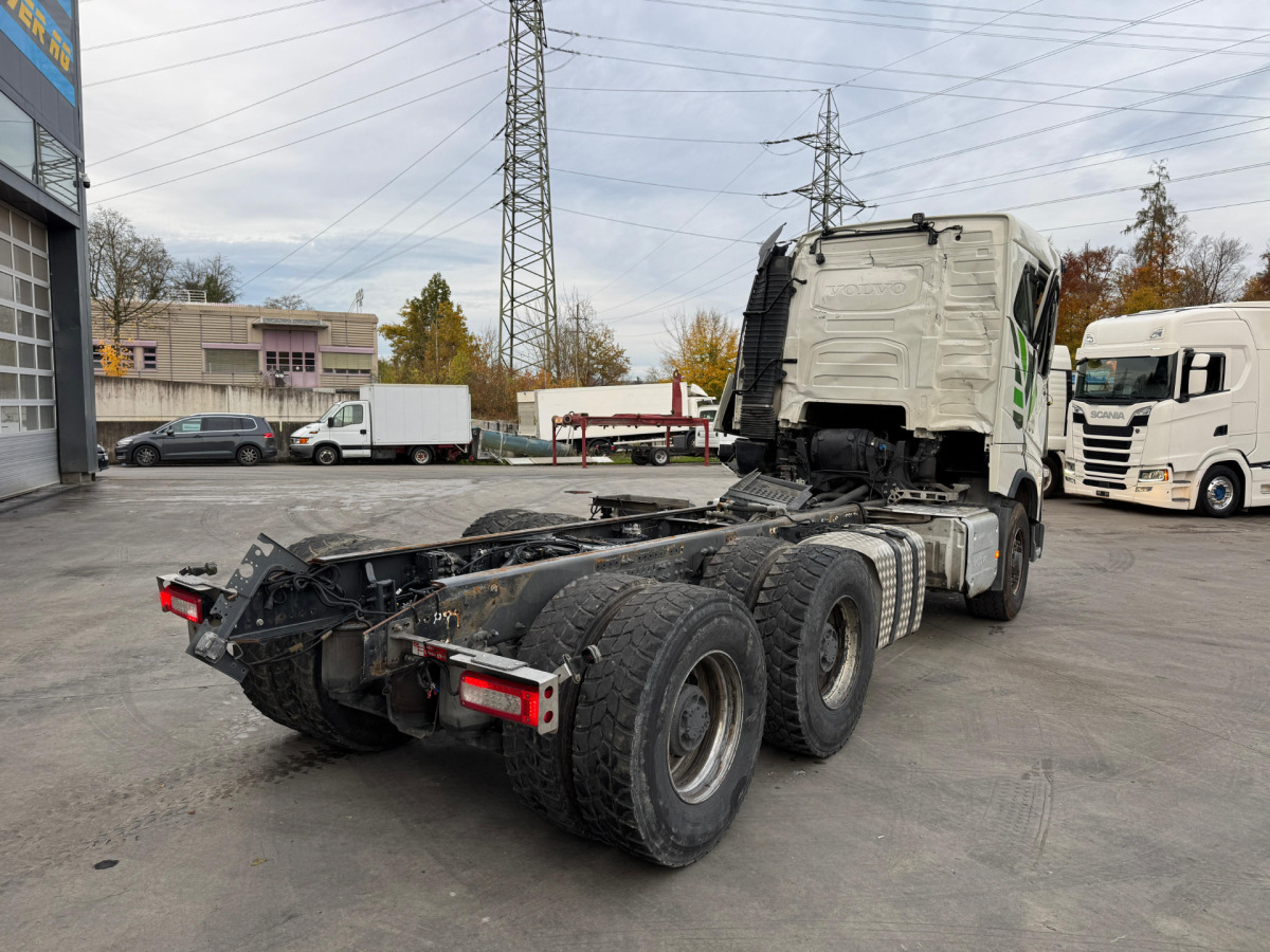 VOLVO FH16-650 6x6 X-Track Unfall - Chasis camión: foto 5 VOLVO FH16-650 6x6 X-Track Unfall - Chasis camión: foto 5