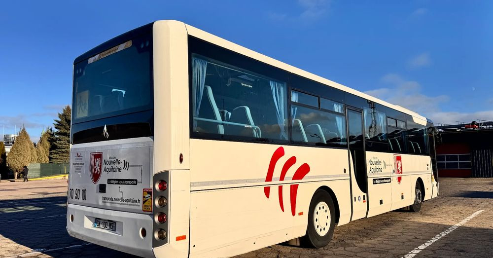 MAN STARTER / Euro 5 /60miejsc/ mały przebieg/ CENA:112000zł Netto - Autobús suburbano: foto 3 MAN STARTER / Euro 5 /60miejsc/ mały przebieg/ CENA:112000zł Netto - Autobús suburbano: foto 3