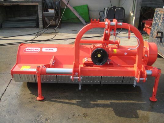 Maschio BRAVA 180 - Desbrozadora de martillos: foto 1 Maschio BRAVA 180 - Desbrozadora de martillos: foto 1