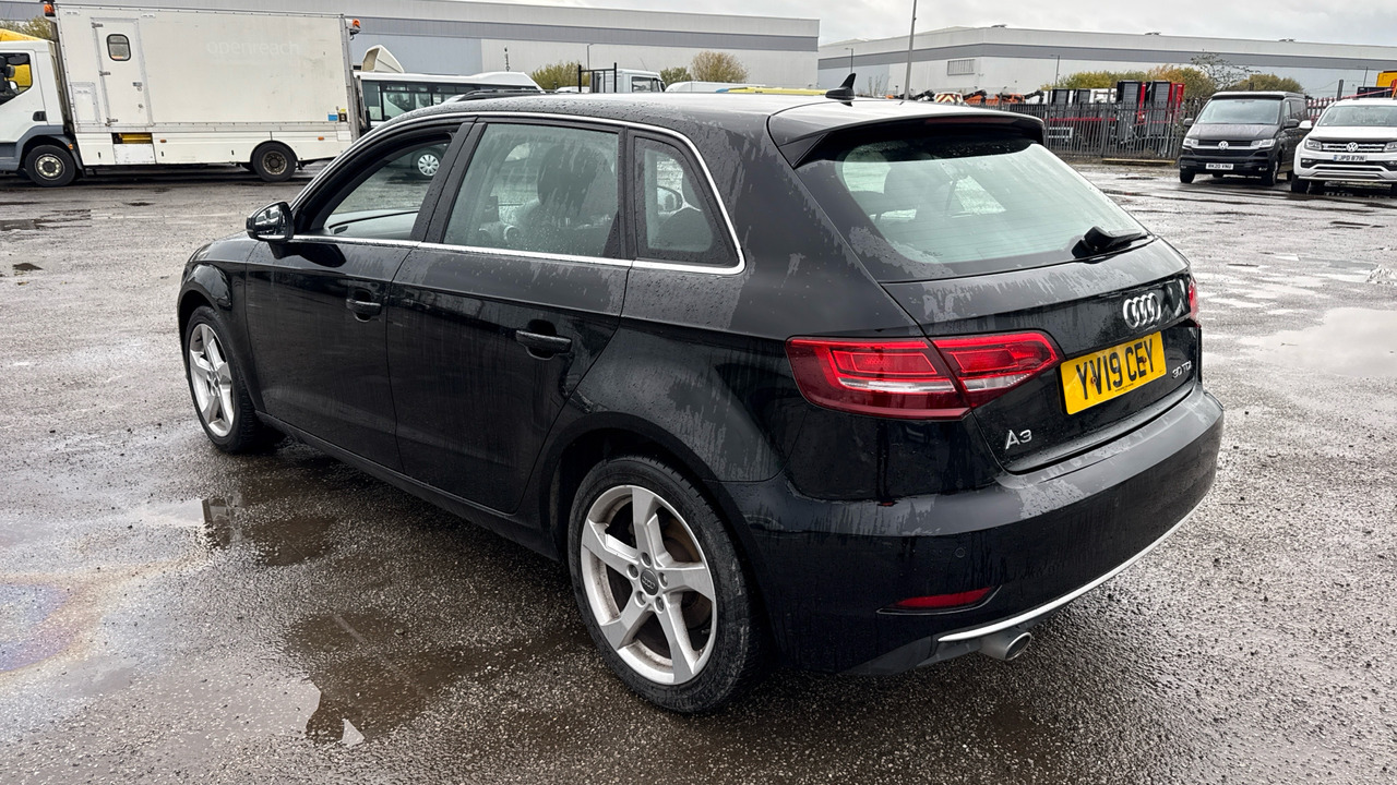 AUDI A3 30 TDI 116PS Sport S Tronic - Hatchback: foto 3 AUDI A3 30 TDI 116PS Sport S Tronic - Hatchback: foto 3