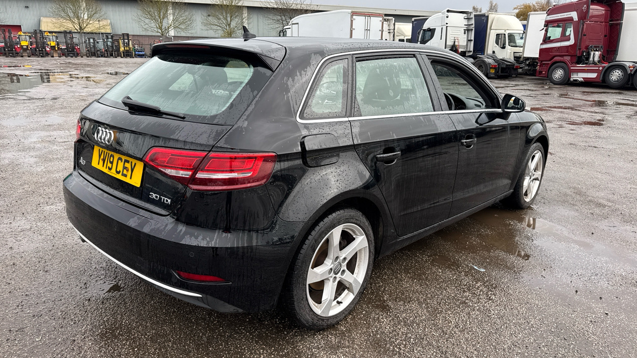AUDI A3 30 TDI 116PS Sport S Tronic - Hatchback: foto 4 AUDI A3 30 TDI 116PS Sport S Tronic - Hatchback: foto 4