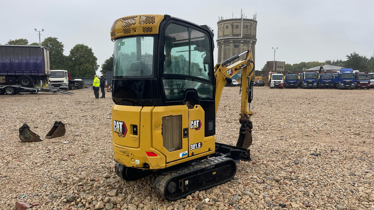 CATERPILLAR 301.6 - Miniexcavadora: foto 4 CATERPILLAR 301.6 - Miniexcavadora: foto 4