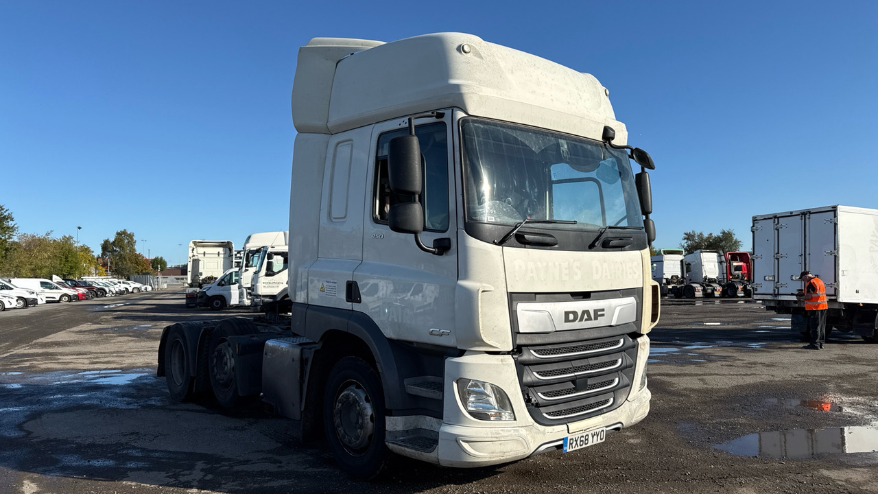 DAF CF 450 - Cabeza tractora: foto 1 DAF CF 450 - Cabeza tractora: foto 1