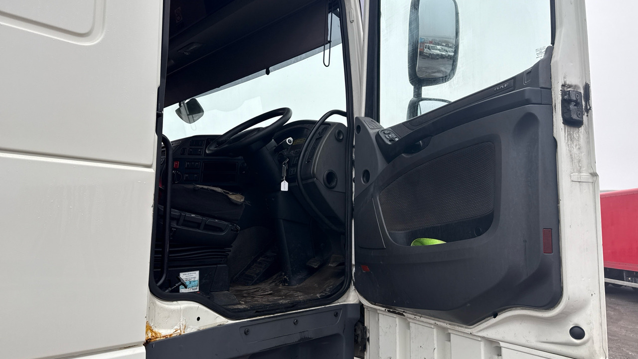 DAF XF 460 - Cabeza tractora: foto 5 DAF XF 460 - Cabeza tractora: foto 5
