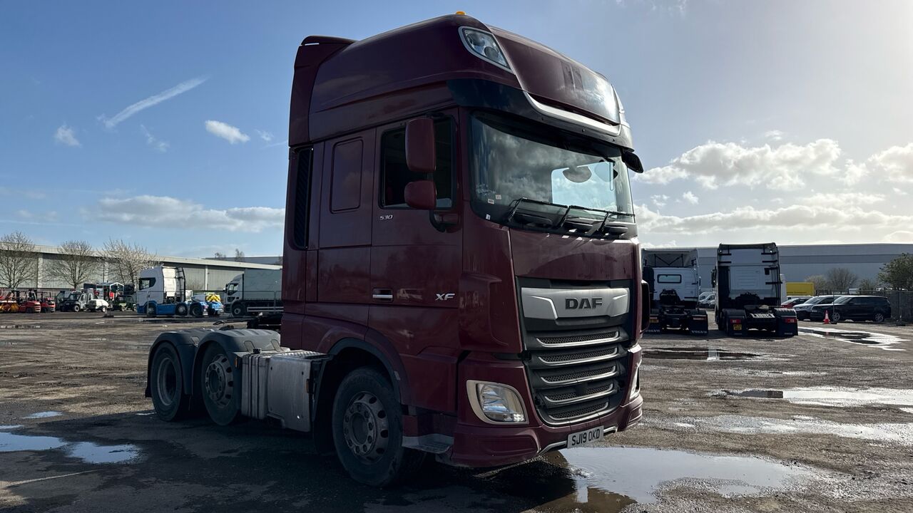 DAF XF 530 - Cabeza tractora: foto 1 DAF XF 530 - Cabeza tractora: foto 1