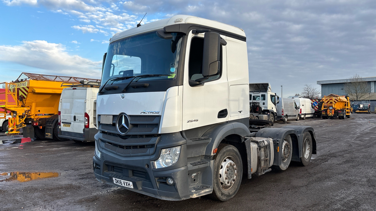 MERCEDES-BENZ ACTROS 2545 - Cabeza tractora: foto 2 MERCEDES-BENZ ACTROS 2545 - Cabeza tractora: foto 2