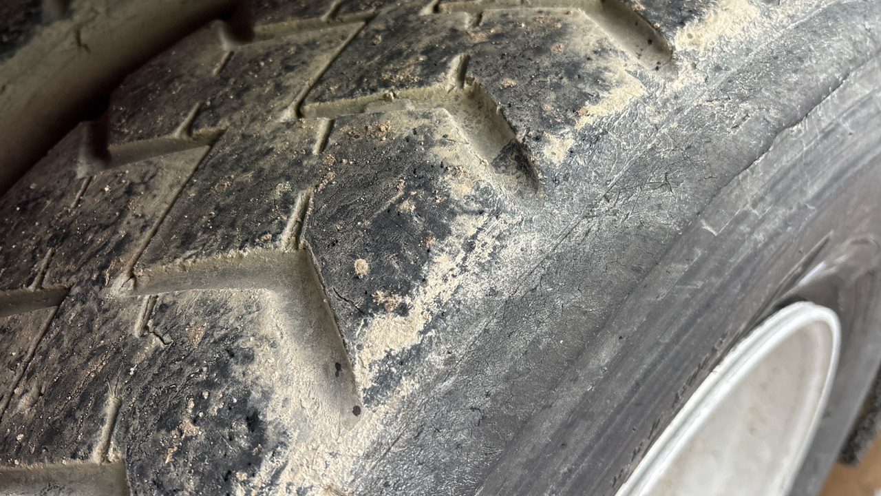 Cabeza tractora VOLVO FM 12: foto 23