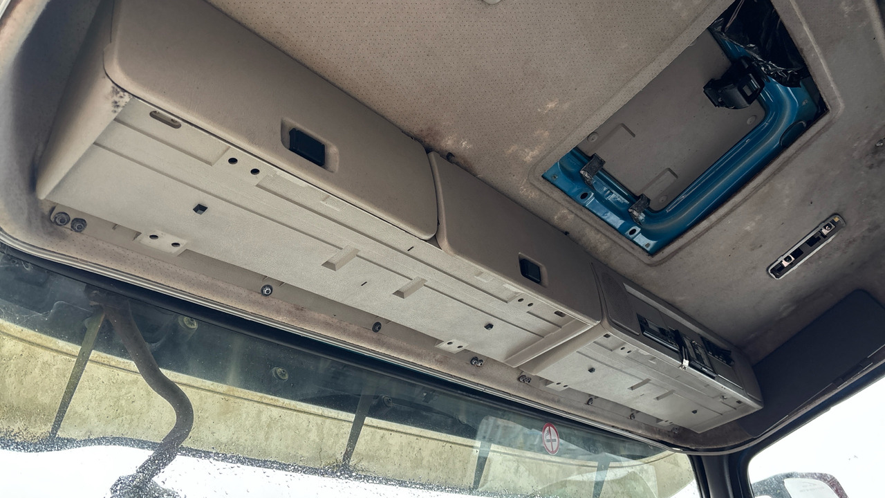 Cabeza tractora VOLVO FM 12: foto 16