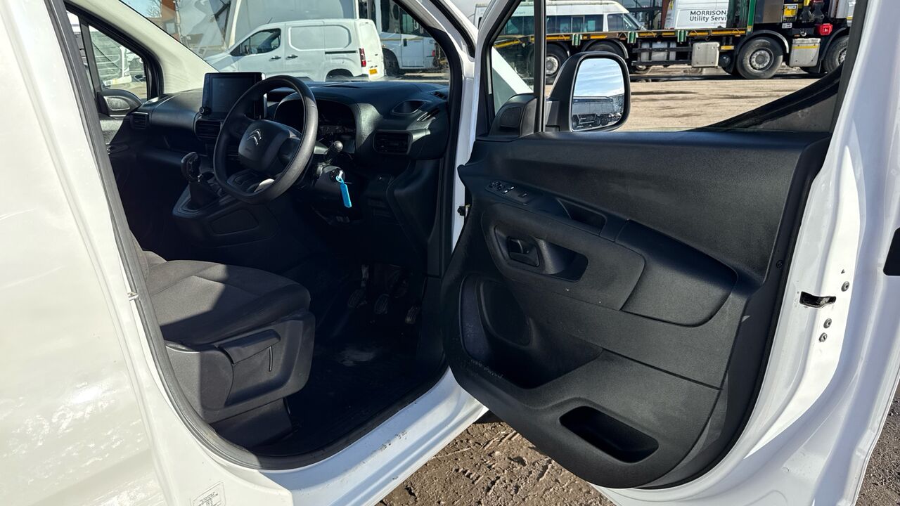 Citroen Berlingo 650 1.5 BlueHDi Enterprise 75ps - Furgoneta pequeña, Furgoneta combi: foto 5 Citroen Berlingo 650 1.5 BlueHDi Enterprise 75ps - Furgoneta pequeña, Furgoneta combi: foto 5