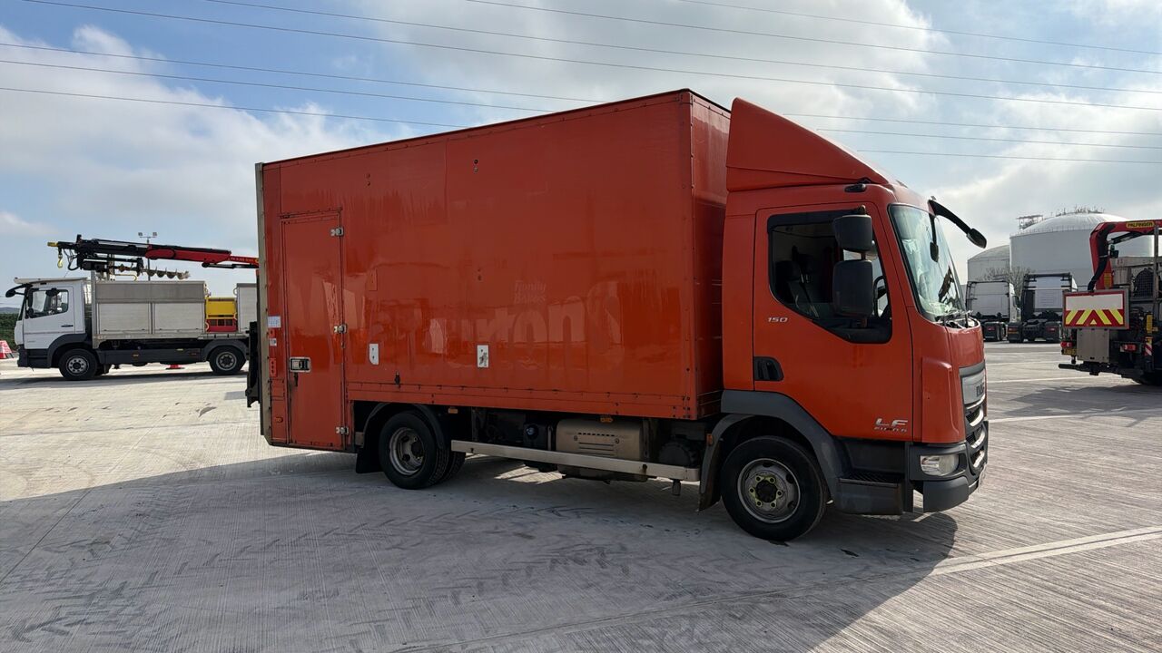DAF LF 150 - Camión caja cerrada: foto 1 DAF LF 150 - Camión caja cerrada: foto 1