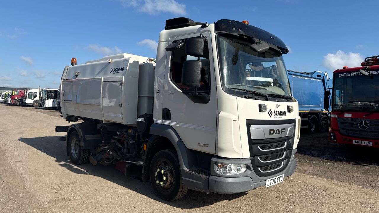 DAF LF 180 - Barredora vial: foto 1 DAF LF 180 - Barredora vial: foto 1