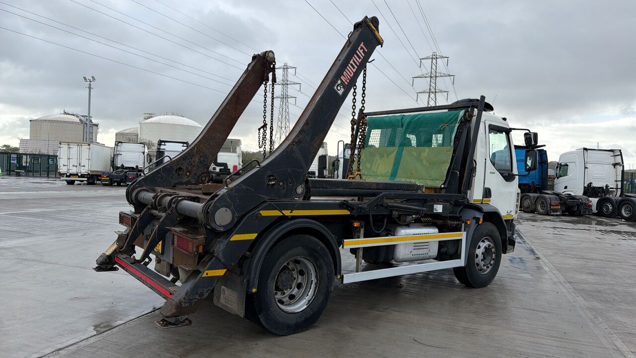 DAF LF - Portacontenedor de cadenas camión: foto 4 DAF LF - Portacontenedor de cadenas camión: foto 4