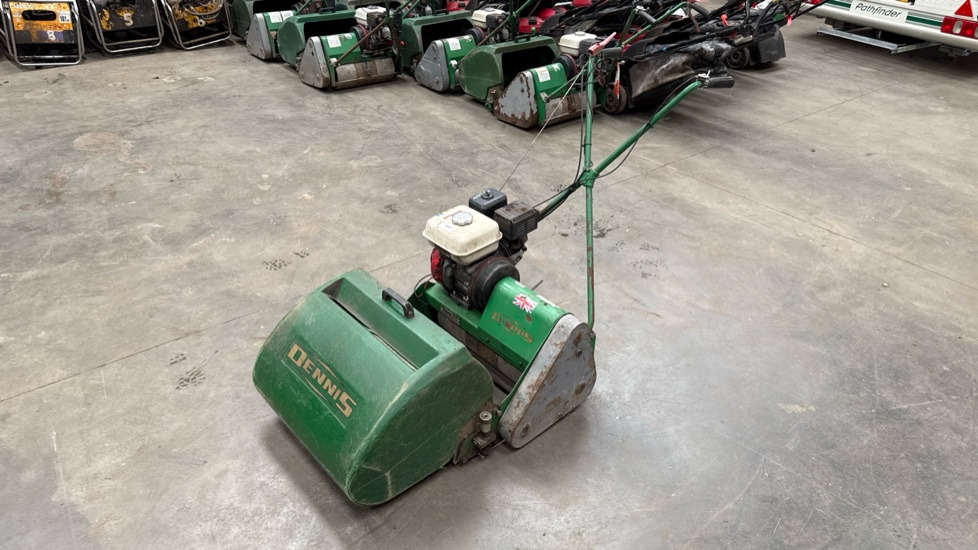 DENNIS FT510 PEDESTRIAN CYLINDER MOWER, NO UNIT, GRASS BOX - Equipo de construcción: foto 3 DENNIS FT510 PEDESTRIAN CYLINDER MOWER, NO UNIT, GRASS BOX - Equipo de construcción: foto 3