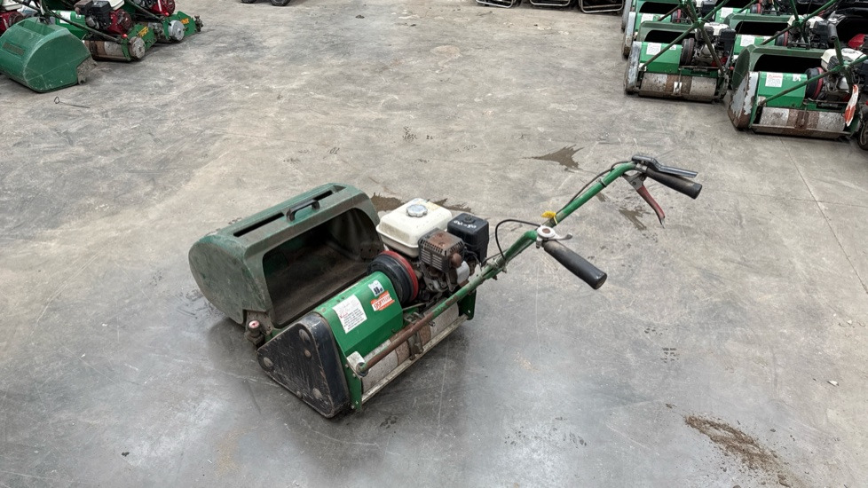 DENNIS FT510 PEDESTRIAN CYLINDER MOWER WITH 5K UNIT AND GRASS BOX - Equipo de construcción: foto 2 DENNIS FT510 PEDESTRIAN CYLINDER MOWER WITH 5K UNIT AND GRASS BOX - Equipo de construcción: foto 2