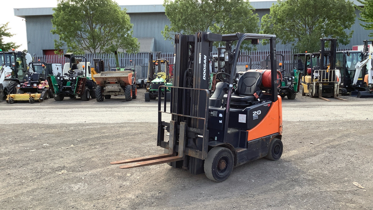 DOOSAN PRO-20 - Carretilla elevadora de gas: foto 1 DOOSAN PRO-20 - Carretilla elevadora de gas: foto 1