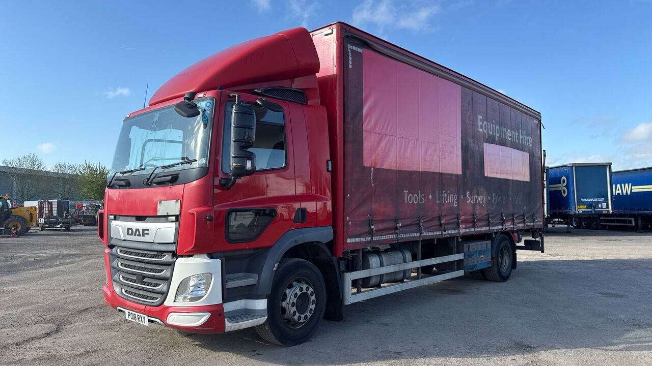 Daf CF 250 - Camión lona: foto 2 Daf CF 250 - Camión lona: foto 2