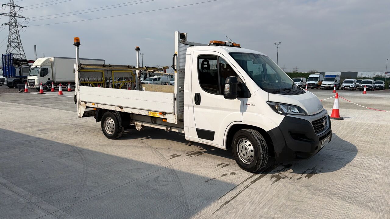 FIAT DUCATO MAXI II 35 2.3 MULTIJET 130PS - Caja abierta furgoneta: foto 1 FIAT DUCATO MAXI II 35 2.3 MULTIJET 130PS - Caja abierta furgoneta: foto 1