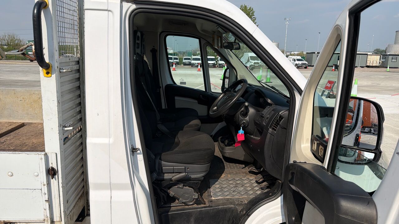 FIAT DUCATO MAXI II 35 2.3 MULTIJET 130PS - Caja abierta furgoneta: foto 5 FIAT DUCATO MAXI II 35 2.3 MULTIJET 130PS - Caja abierta furgoneta: foto 5