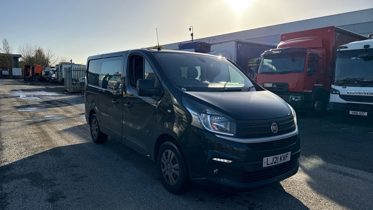 FIAT TALENTO 2.0 Ecojet 145 Tecnico Crew Van Auto - Furgoneta combi: foto 1 FIAT TALENTO 2.0 Ecojet 145 Tecnico Crew Van Auto - Furgoneta combi: foto 1