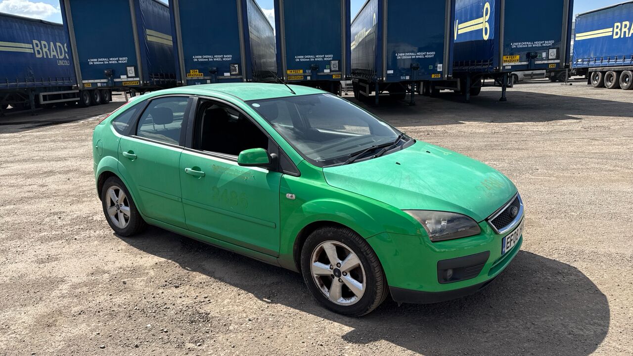 FORD FOCUS 1.8 TDCi Zetec - Hatchback: foto 1 FORD FOCUS 1.8 TDCi Zetec - Hatchback: foto 1