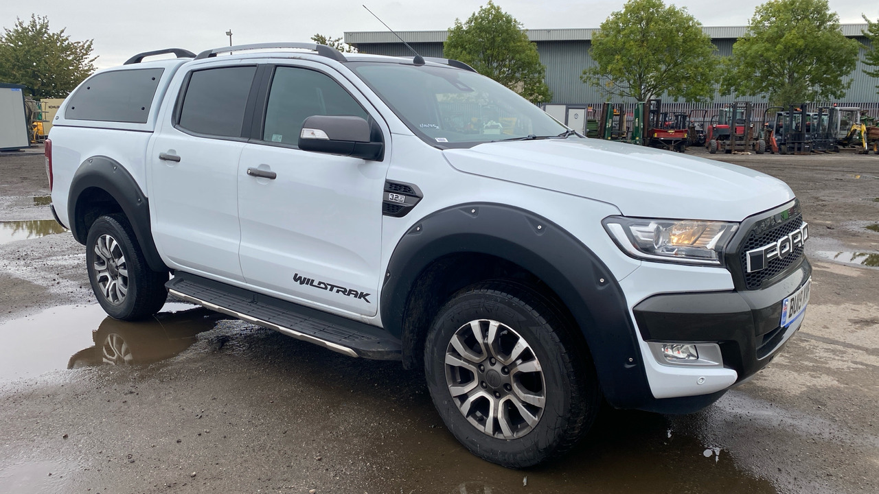 FORD RANGER Wildtrak 3.2 TDCi 200PS - Pick-up, Furgoneta combi: foto 1 FORD RANGER Wildtrak 3.2 TDCi 200PS - Pick-up, Furgoneta combi: foto 1