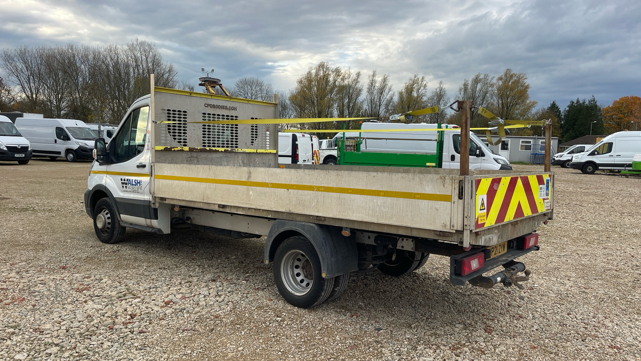 FORD TRANSIT 350 2.0 ECOBLUE 130PS - Caja abierta furgoneta: foto 3 FORD TRANSIT 350 2.0 ECOBLUE 130PS - Caja abierta furgoneta: foto 3