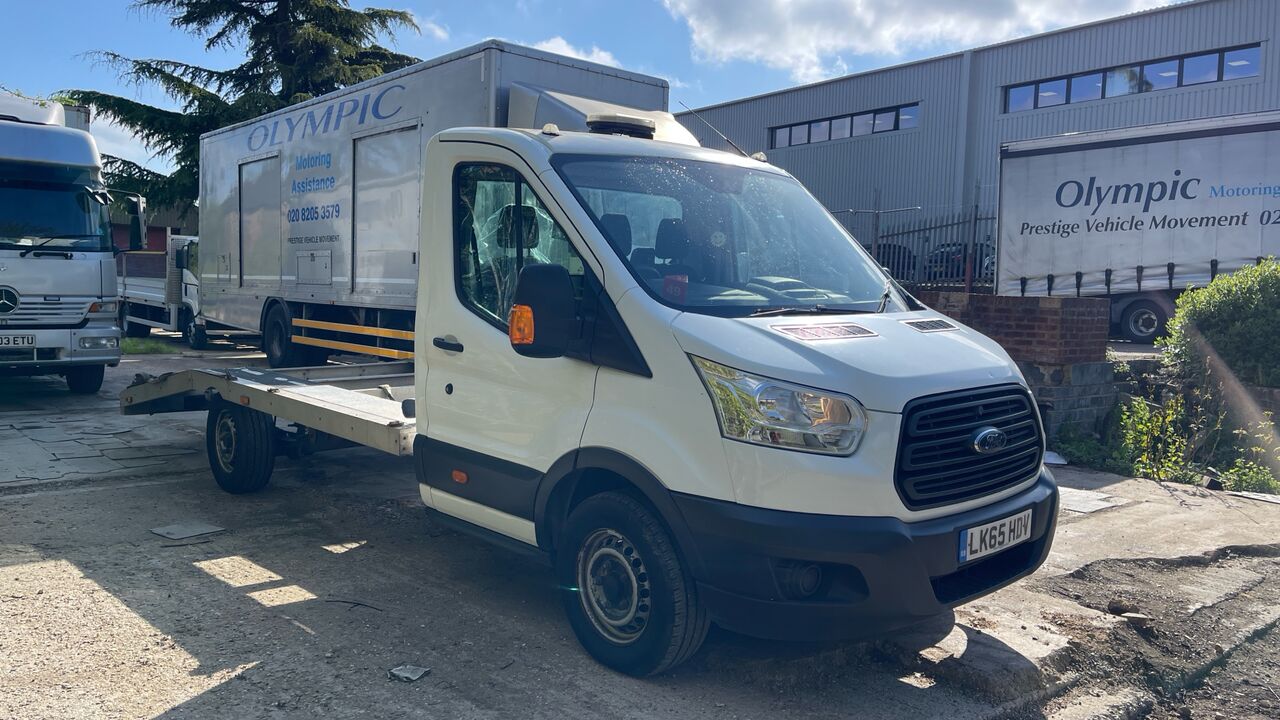 FORD TRANSIT 350 2.2 TDCI 125PS - Grua de remolque autos: foto 1 FORD TRANSIT 350 2.2 TDCI 125PS - Grua de remolque autos: foto 1