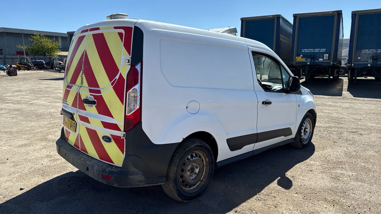 FORD TRANSIT CONNECT 200 1.5 TDCI 75PS - Furgoneta pequeña: foto 4 FORD TRANSIT CONNECT 200 1.5 TDCI 75PS - Furgoneta pequeña: foto 4