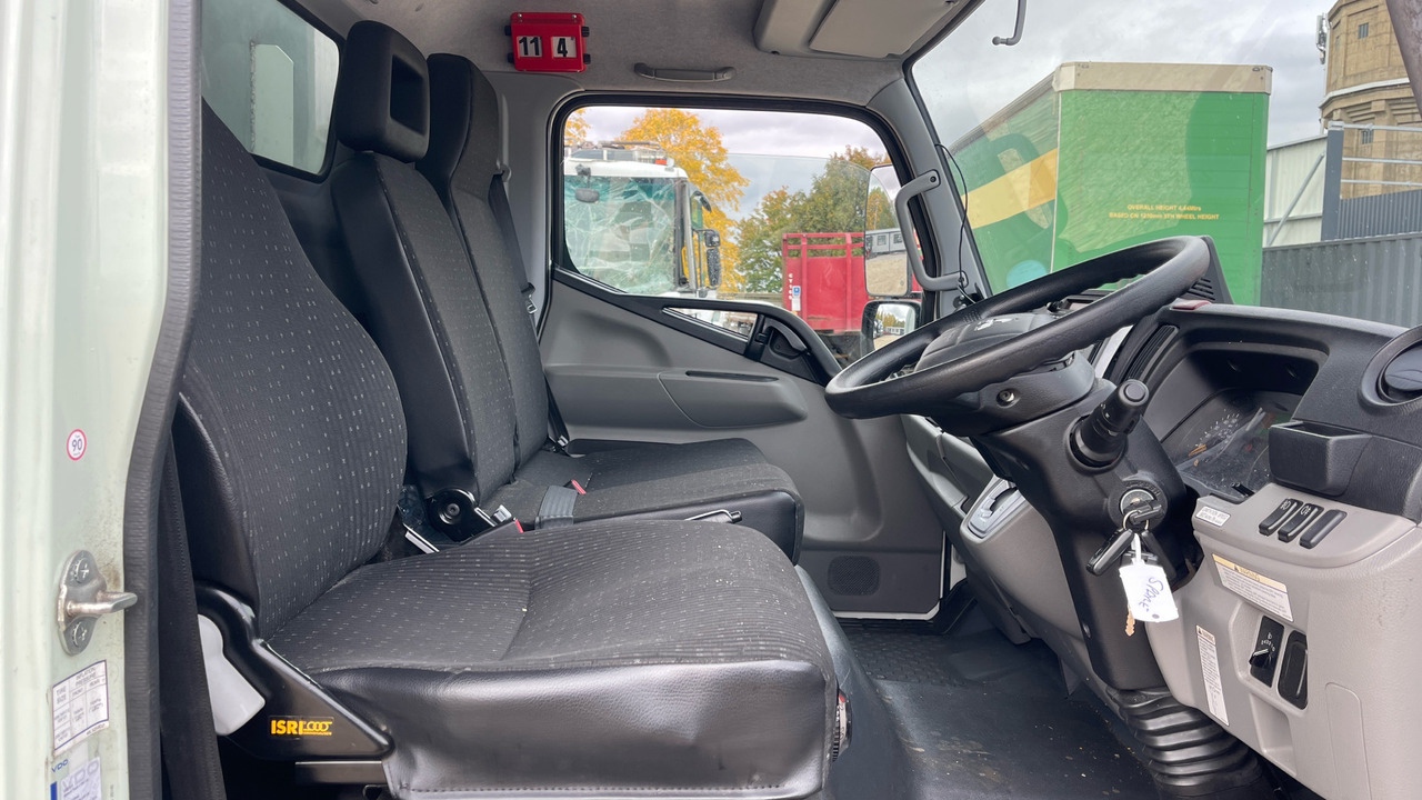 FUSO CANTER 7C15 - Portavehículos camión: foto 5 FUSO CANTER 7C15 - Portavehículos camión: foto 5