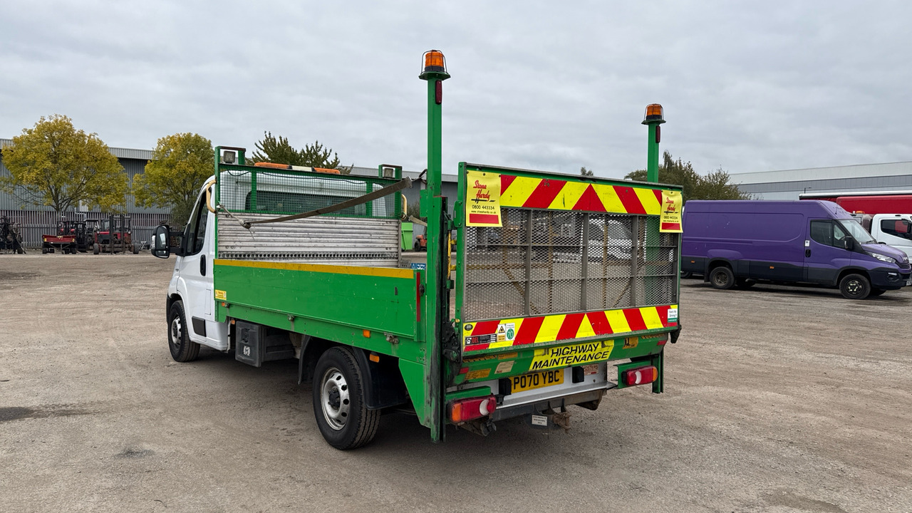 Fiat Ducato 35 2.3 MULTIJET 140PS - Caja abierta furgoneta: foto 3 Fiat Ducato 35 2.3 MULTIJET 140PS - Caja abierta furgoneta: foto 3