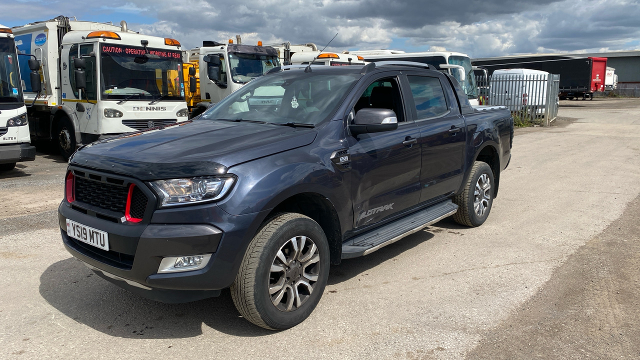 Ford Ranger WILDTRAK 200 3.2 TDCi - Pick-up, Furgoneta combi: foto 2 Ford Ranger WILDTRAK 200 3.2 TDCi - Pick-up, Furgoneta combi: foto 2