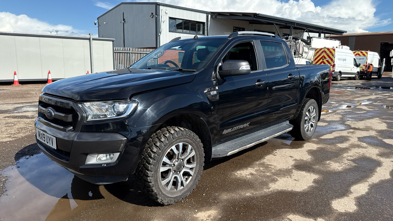 Ford Ranger WILDTRAK 3.2 TDCI 200PS - Pick-up, Furgoneta combi: foto 2 Ford Ranger WILDTRAK 3.2 TDCI 200PS - Pick-up, Furgoneta combi: foto 2