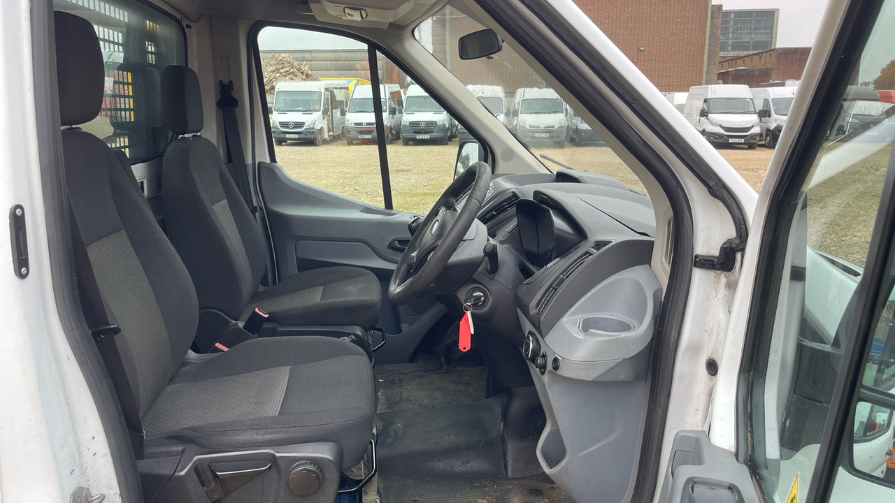 Ford Transit 350 2.2 TDCI 125PS - Caja abierta furgoneta: foto 5 Ford Transit 350 2.2 TDCI 125PS - Caja abierta furgoneta: foto 5