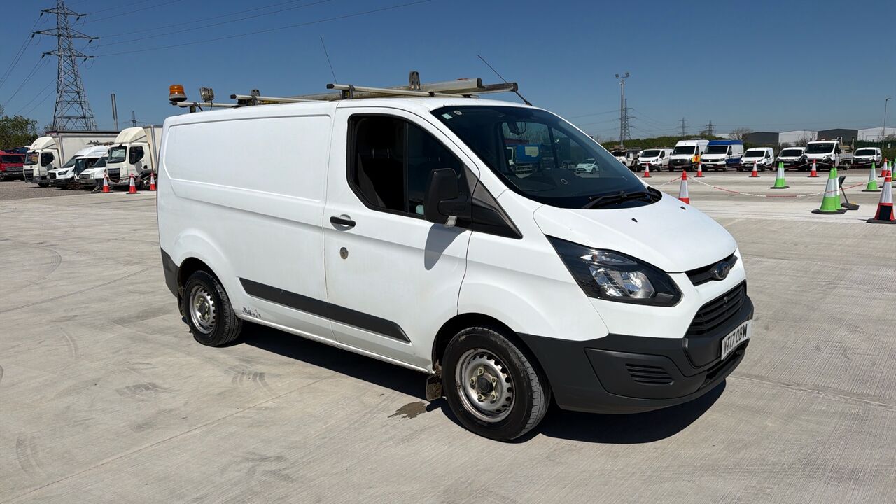 Ford Transit Custom 2.0 TDCI 130PS - Furgoneta pequeña: foto 1 Ford Transit Custom 2.0 TDCI 130PS - Furgoneta pequeña: foto 1