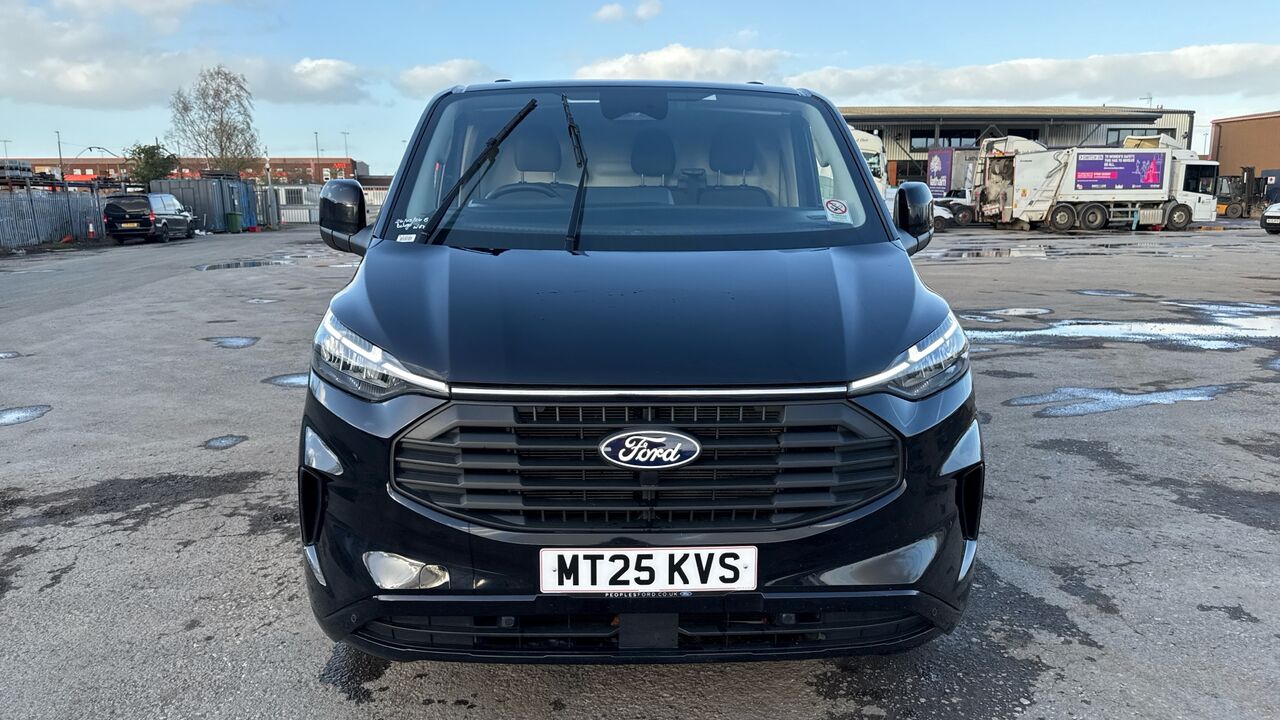 Furgoneta pequeña Ford Transit Custom 320 2.0 EcoBlue 136ps Limited: foto 12