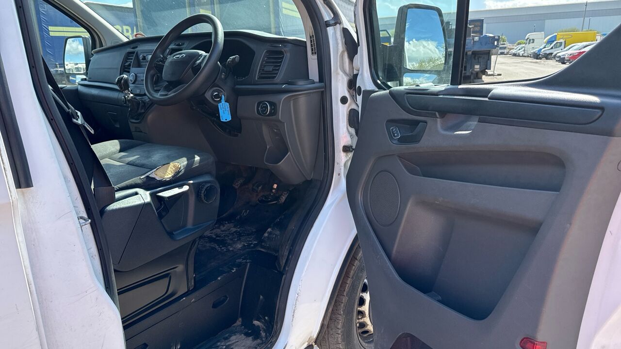 Ford Transit Custom 320 2.0 TDCi 105ps - Furgoneta pequeña: foto 5 Ford Transit Custom 320 2.0 TDCi 105ps - Furgoneta pequeña: foto 5