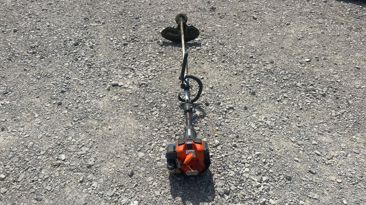 HUSQVANA F25RJX - Equipo de construcción: foto 1 HUSQVANA F25RJX - Equipo de construcción: foto 1