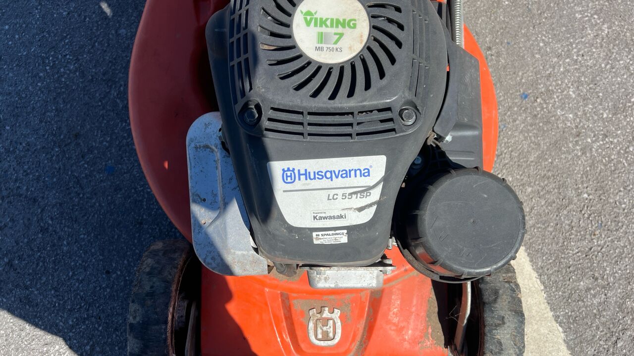 HUSQVARNA LC5515P MOWER - Equipo de construcción: foto 3 HUSQVARNA LC5515P MOWER - Equipo de construcción: foto 3
